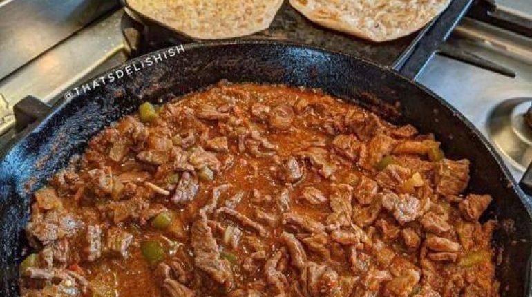 Carne Guisada with floor tortillas