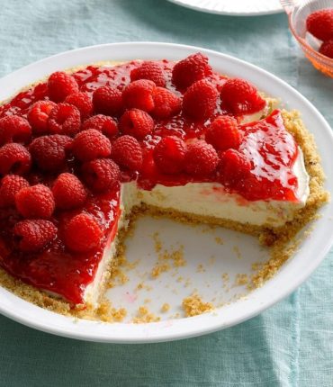 Raspberry Cream Pie